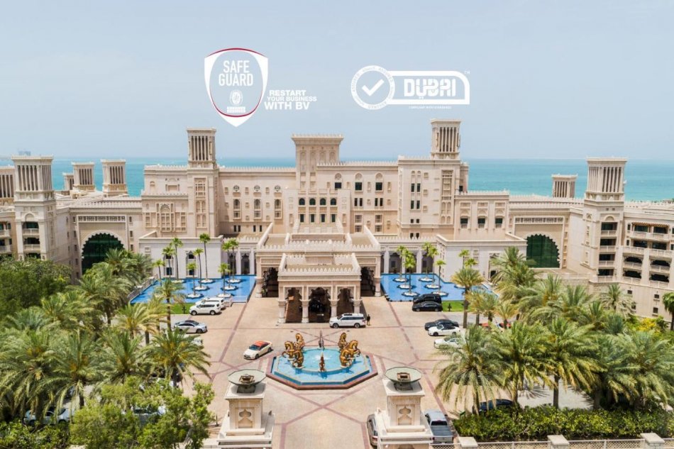HOTEL-MADINAT-JUMEIRAH-AL-QASR-DUBAI-AIR-TOUR-TRAVEL-0