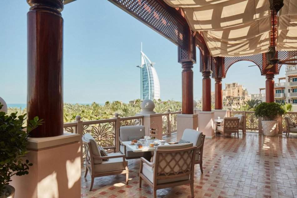 HOTEL-MADINAT-JUMEIRAH-AL-QASR-DUBAI-AIR-TOUR-TRAVEL-2