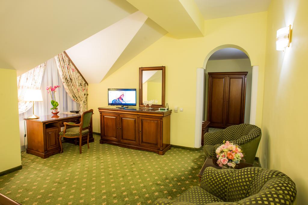 HOTEL-MARIA-BOTOSANI-ROMANIA-AIR-TOUR-TRAVEL-5