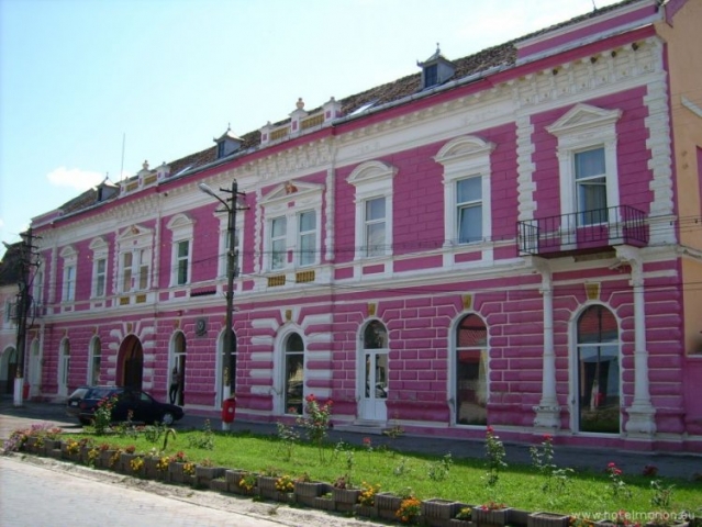 HOTEL-MARION-DUMBRAVENI-ROMANIA-AIR-TOUR-TRAVEL-1
