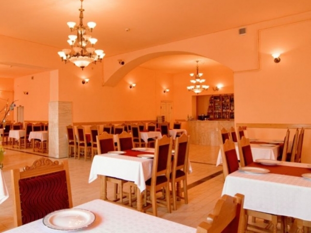 HOTEL-MARION-DUMBRAVENI-ROMANIA-AIR-TOUR-TRAVEL-3
