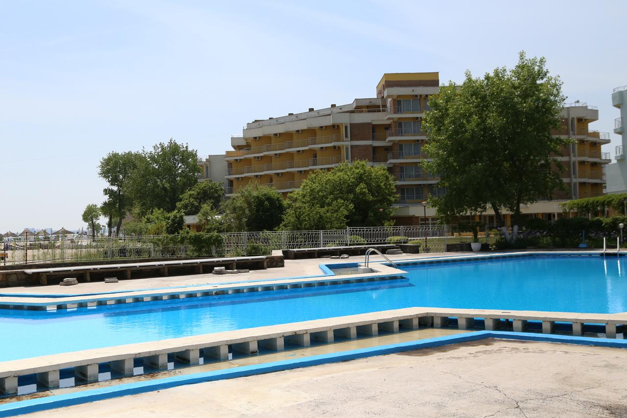 HOTEL-ORFEU-MAMAIA-ROMANIA-AIR-TOUR-TRAVEL-2
