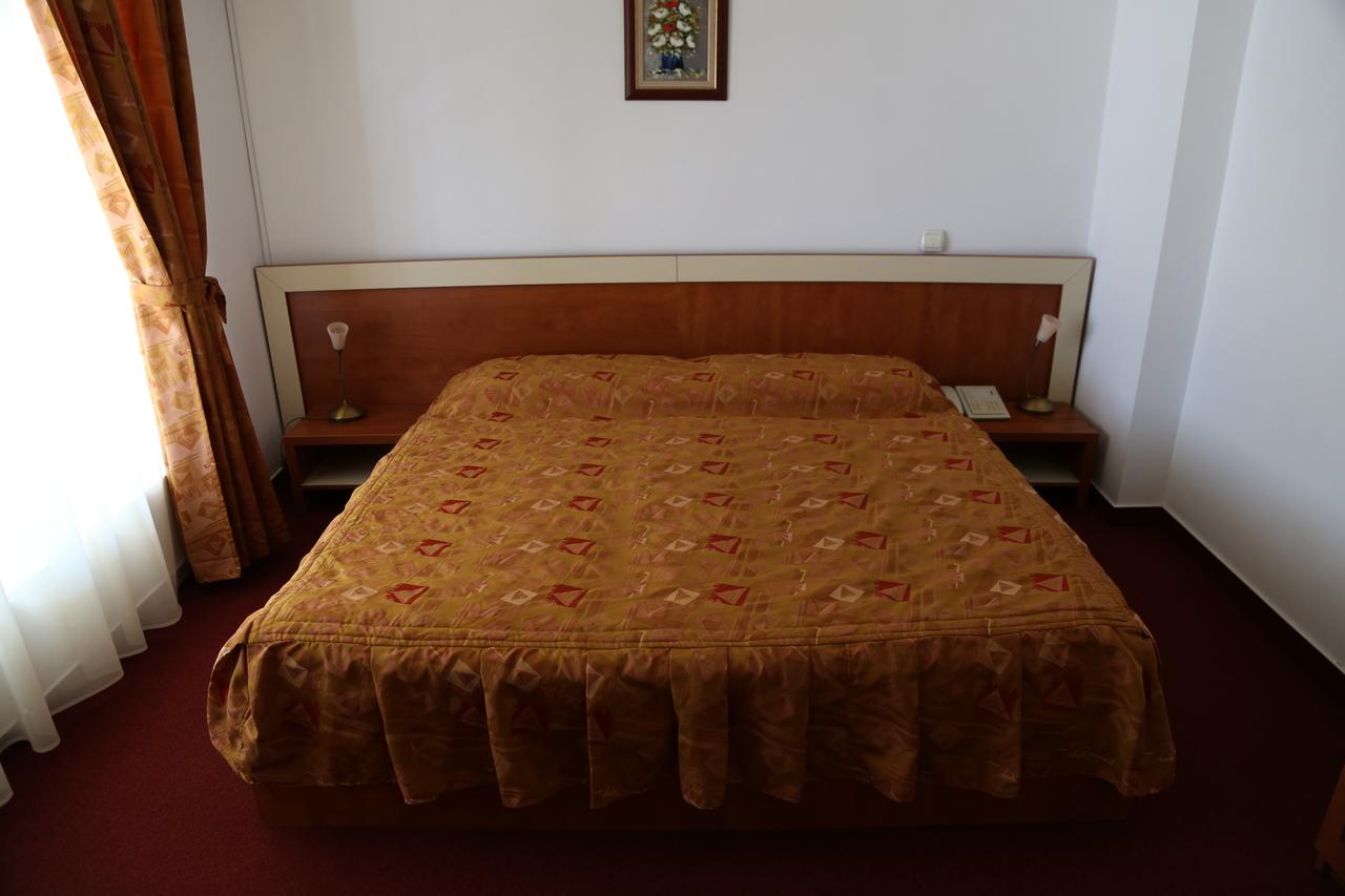 HOTEL-ORFEU-MAMAIA-ROMANIA-AIR-TOUR-TRAVEL-4