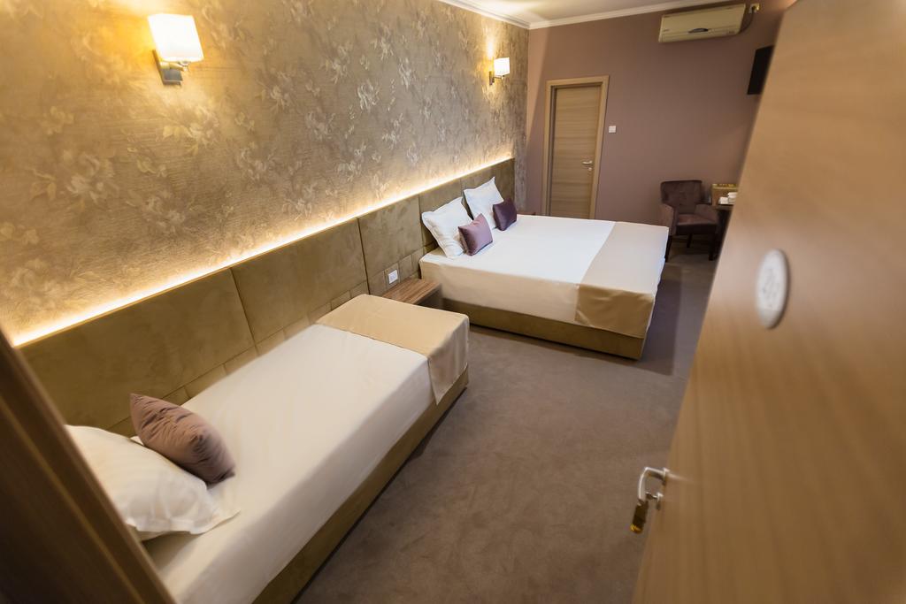 HOTEL-ORIENT-BRAILA-ROMANIA-AIR-TOUR-TRAVEL-3