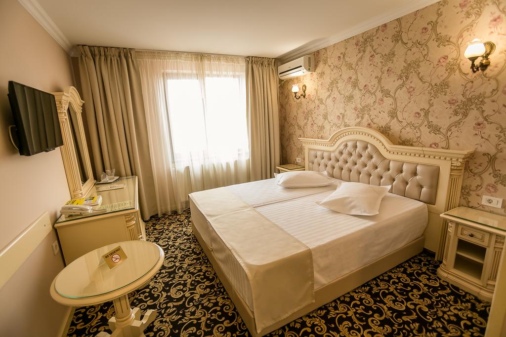 HOTEL-ORIENT-BRAILA-ROMANIA-AIR-TOUR-TRAVEL-6
