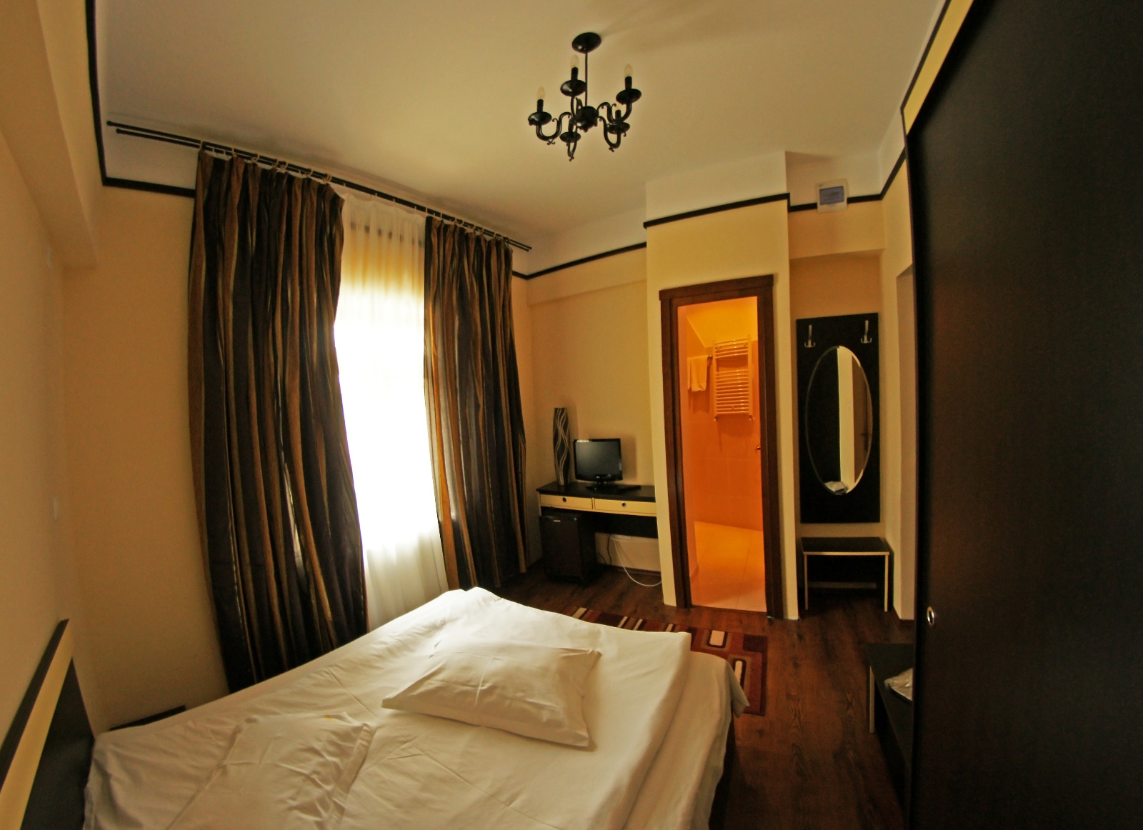 HOTEL-ORIZONT-SLANIC-PRAHOVA-ROMANIA-AIR-TOUR-TRAVEL-2