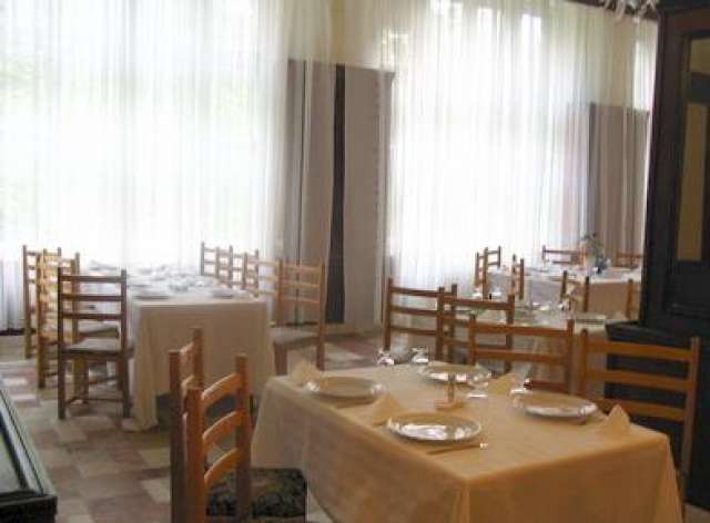 HOTEL-PALTINIS-SINAIA-ROMANIA-AIR-TOUR-TRAVEL-2