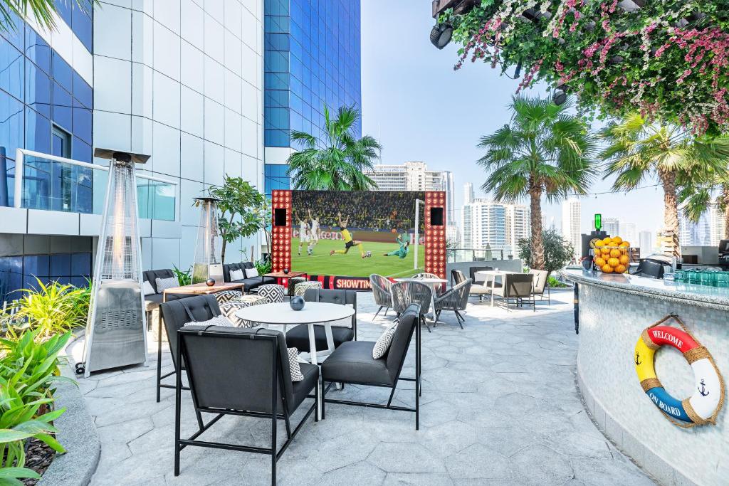 HOTEL-PARAMOUNT-DUBAI-EMIRATELE-ARABE-UNITE-AIR-TOUR-TRAVEL-6