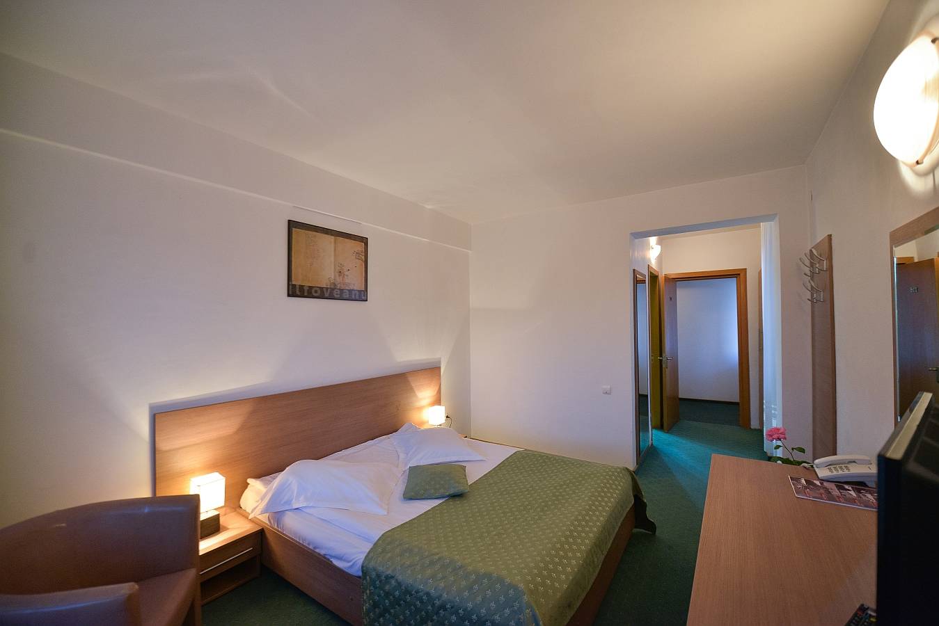 HOTEL-POSADA-CURTEA-DE-ARGES-ROMANIA-AIR-TOUR-TRAVEL-3