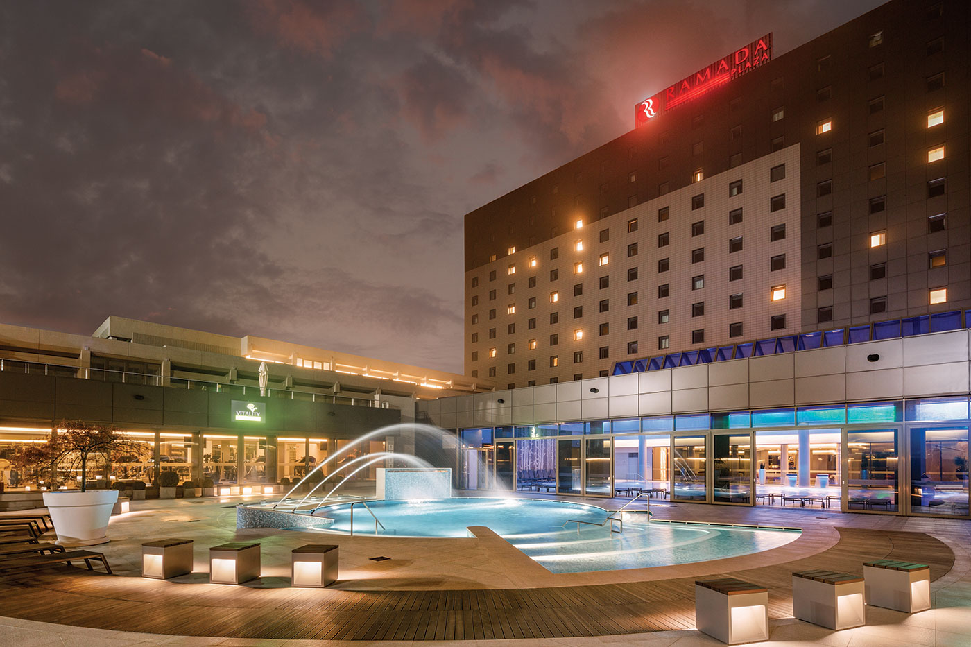 HOTEL-RAMADA-PLAZA-BUCURESTI-ROMANIA-AIR-TOUR-TRAVEL-2