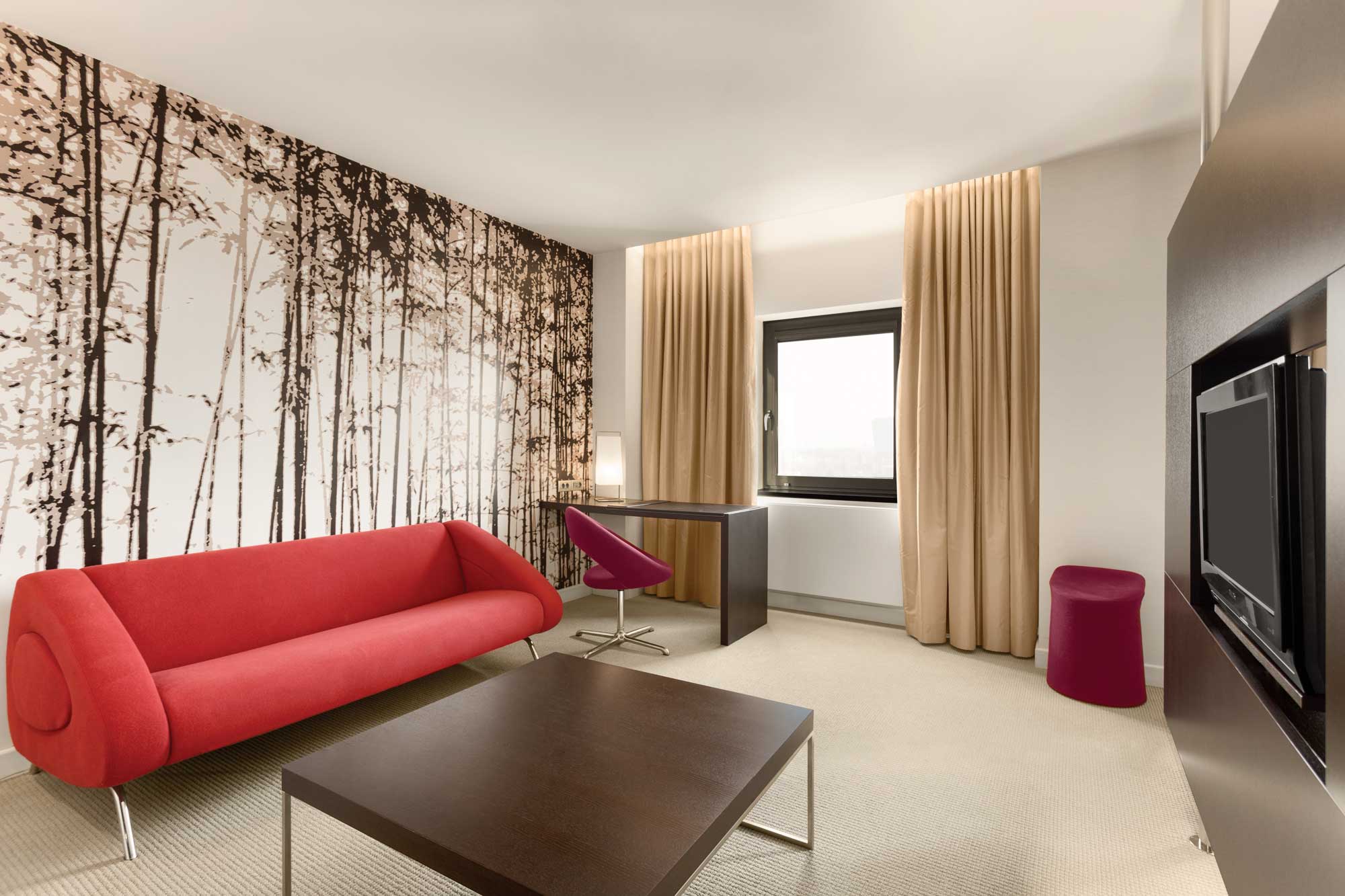 HOTEL-RAMADA-PLAZA-BUCURESTI-ROMANIA-AIR-TOUR-TRAVEL-6