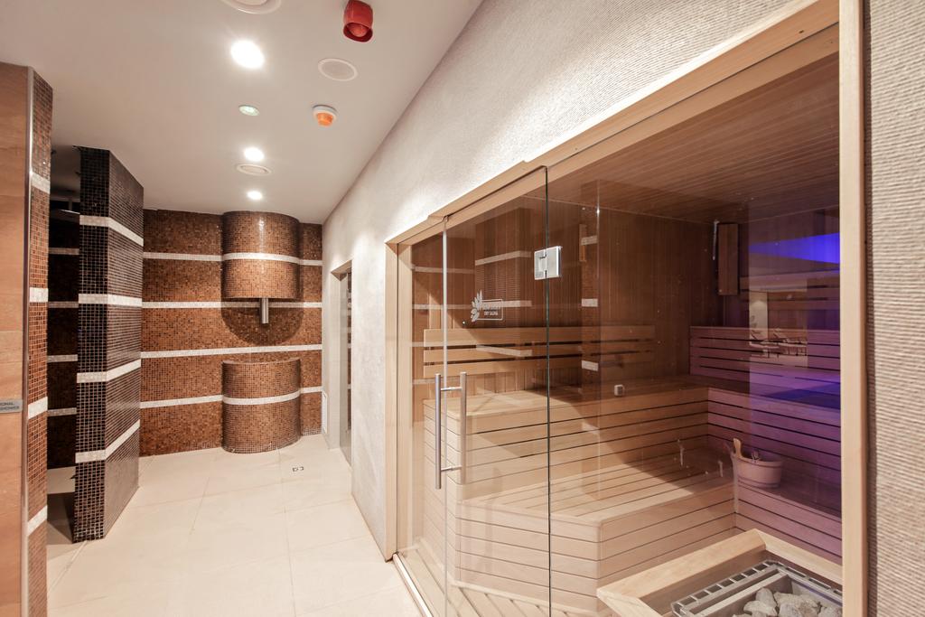 HOTEL-RAMADA-PLAZA-CRAIOVA-AIR-TOUR-TRAVEL-12