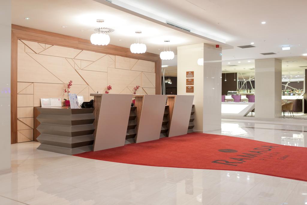 HOTEL-RAMADA-PLAZA-CRAIOVA-AIR-TOUR-TRAVEL-2