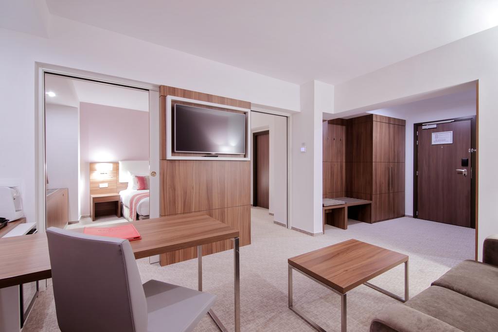 HOTEL-RAMADA-PLAZA-CRAIOVA-AIR-TOUR-TRAVEL-5