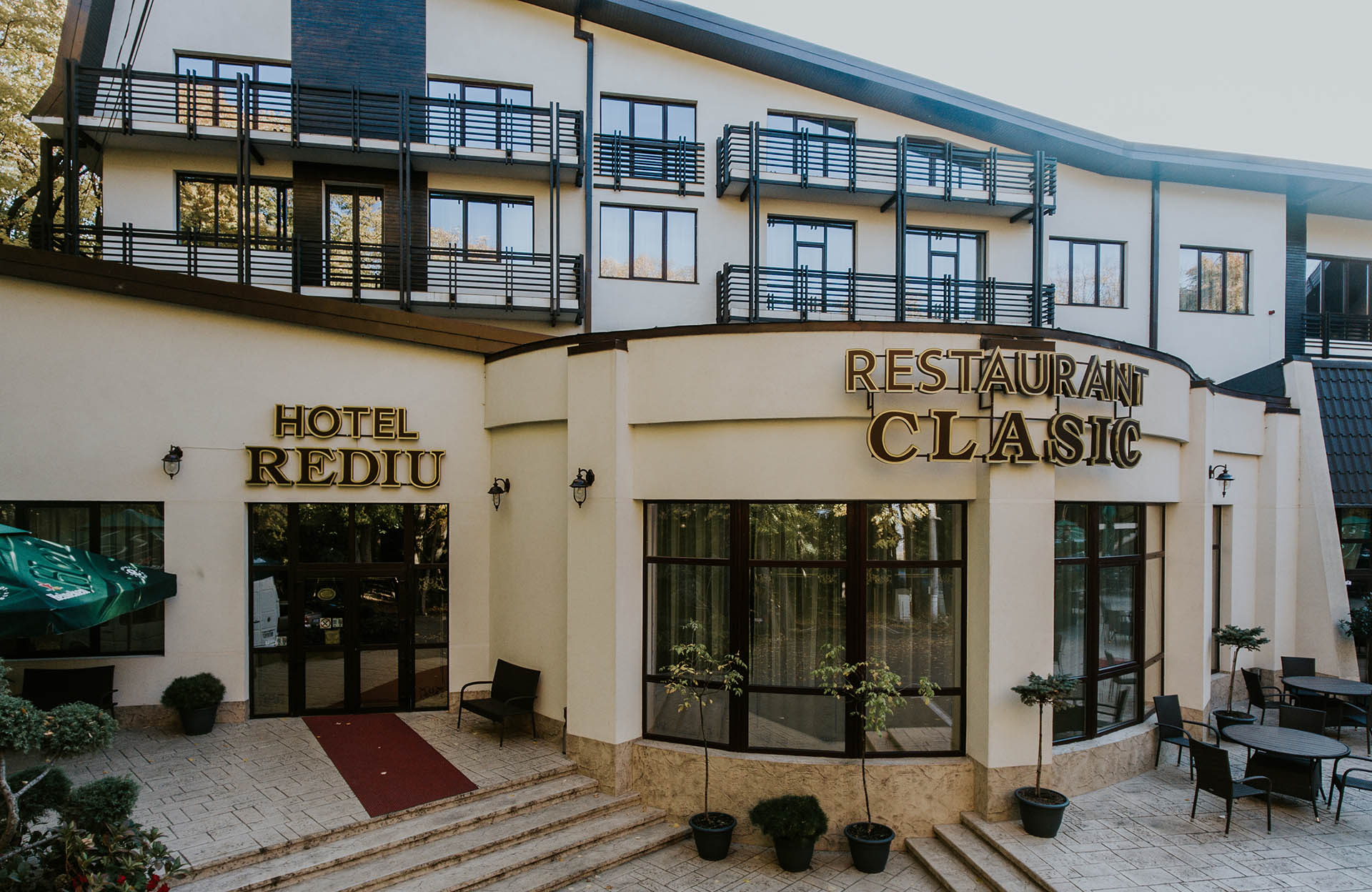 HOTEL-REDIU-BOTOSANI-ROMANIA-AIR-TOUR-TRAVEL-1