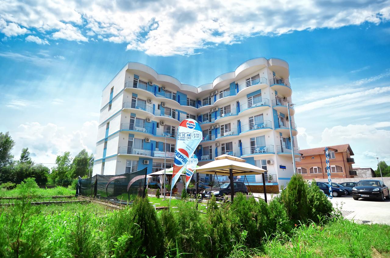 HOTEL-RESORT-BABYLONIA-COSTINESTI-ROMANIA-AIR-TOUR-TRAVEL-2