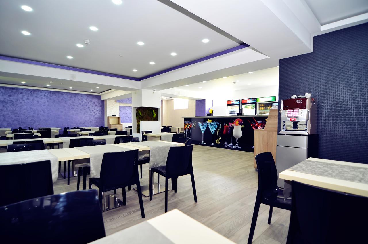 HOTEL-RESORT-BABYLONIA-COSTINESTI-ROMANIA-AIR-TOUR-TRAVEL-7