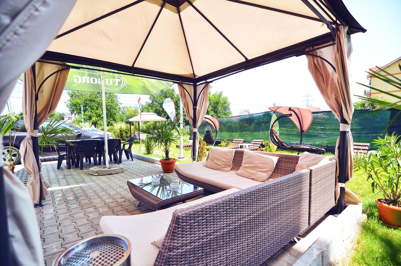 HOTEL-RESORT-BABYLONIA-COSTINESTI-ROMANIA-AIR-TOUR-TRAVEL-8