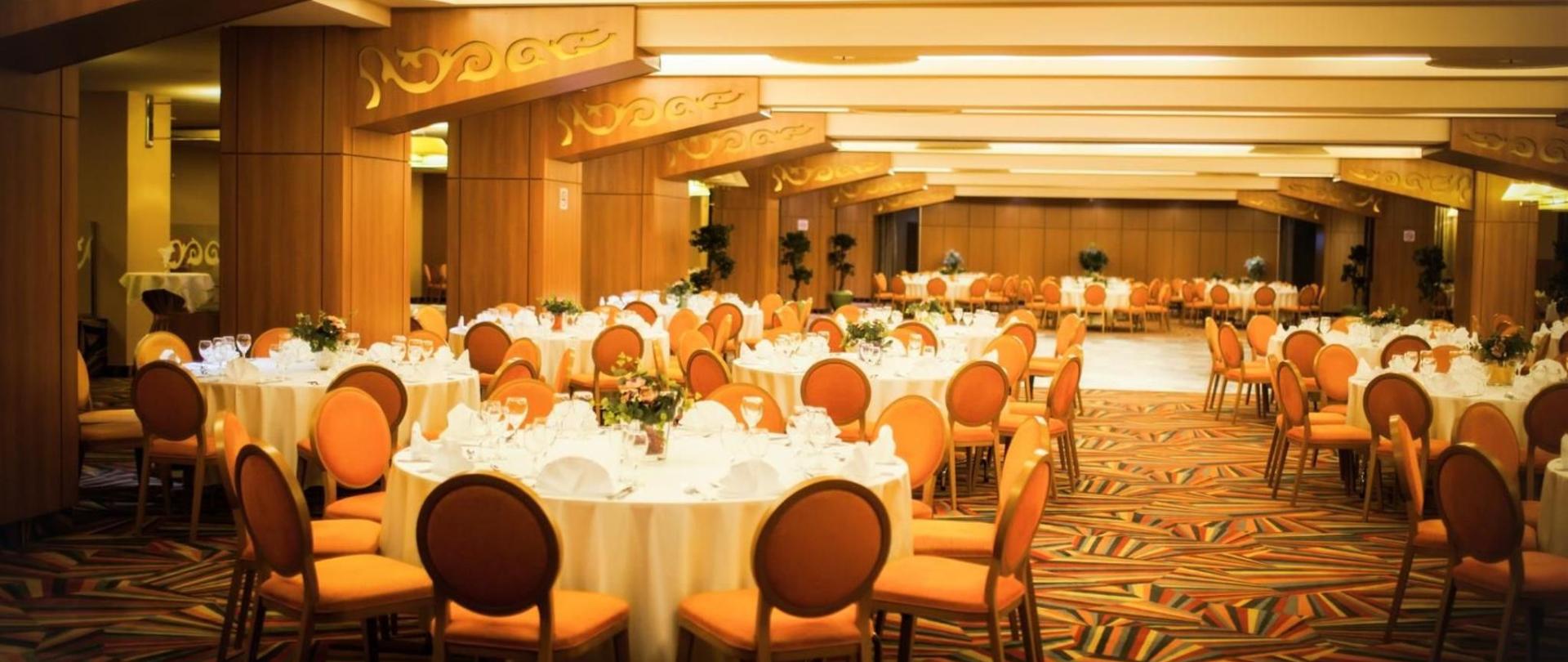 HOTEL-RIN-GRAND-HOTEL-BUCURESTI-ROMANIA-AIR-TOUR-TRAVEL-11