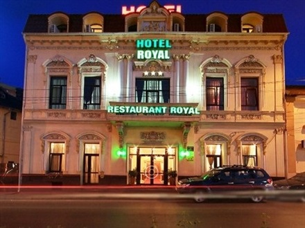 HOTEL-ROYAL-CRAIOVA-ROMANIA-AIR-TOUR-TRAVEL-1