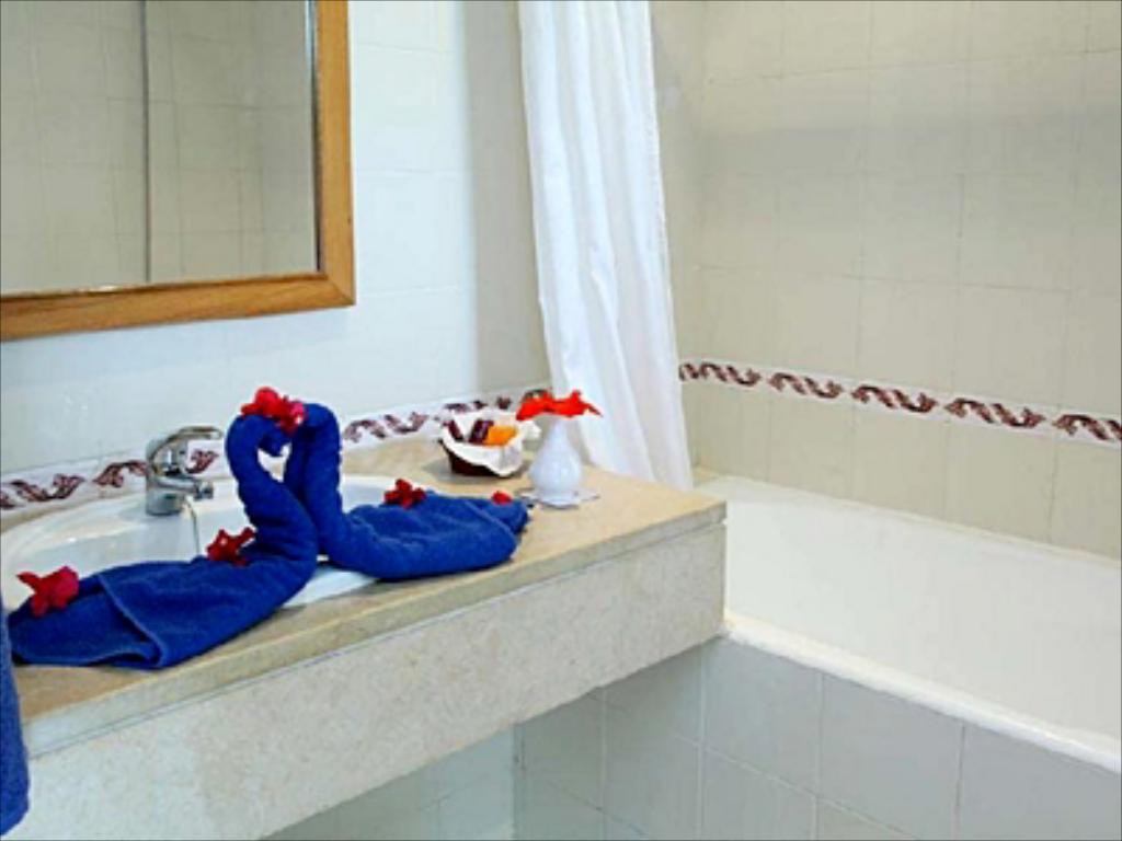 HOTEL-SALAMMBO-AQUAPARK-HAMMAMET-TUNISIA-AIR-TOUR-TRAVEL-3