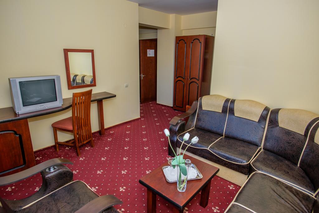HOTEL-SCALA-CONSTANTA-ROMANIA-AIR-TOUR-TRAVEL-6