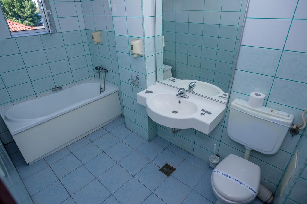 HOTEL-SCALA-CONSTANTA-ROMANIA-AIR-TOUR-TRAVEL-7