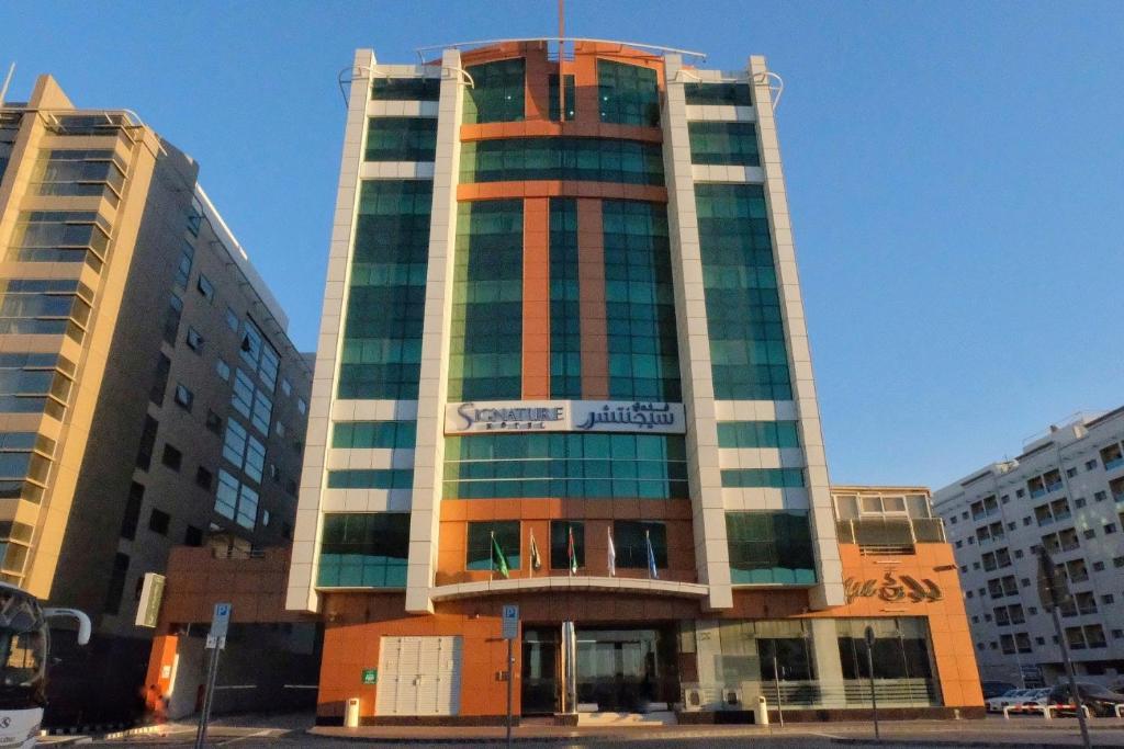HOTEL-SIGNATURE-AL-BARSHA-DUBAI-EMIRATELE-ARABE-UNITE-AIR-TOUR-TRAVEL-0
