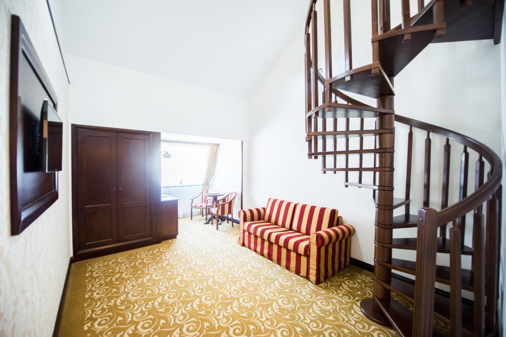HOTEL-SILVA-BUSTENI-ROMANIA-AIR-TOUR-TRAVEL-10