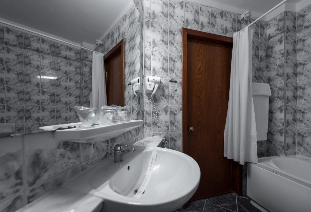 HOTEL-SILVA-BUSTENI-ROMANIA-AIR-TOUR-TRAVEL-5