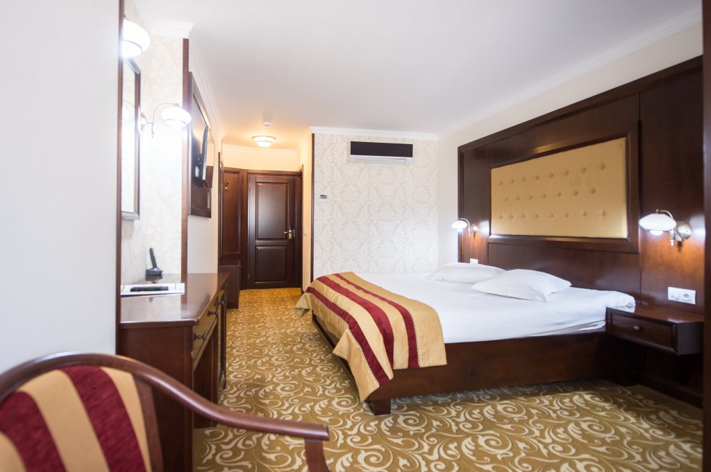 HOTEL-SILVA-BUSTENI-ROMANIA-AIR-TOUR-TRAVEL-6