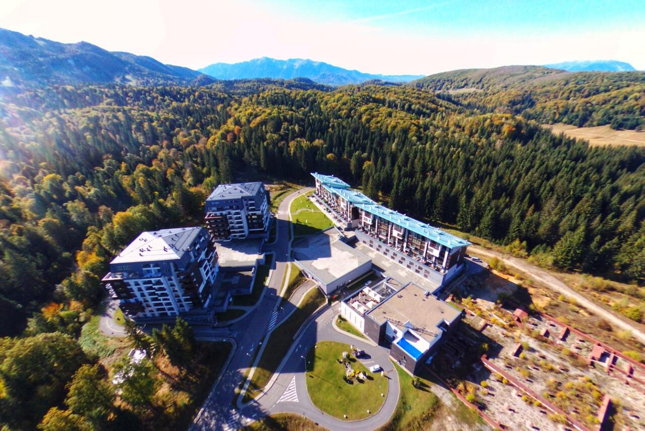 HOTEL-SILVER-MOUNTAIN-POIANA-BRASOV-ROMANIA-AIR-TOUR-TRAVEL-1