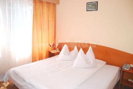 HOTEL-SLANIC-SLANIC-PRAHOVA-ROMANIA-AIR-TOUR-TRAVEL-4
