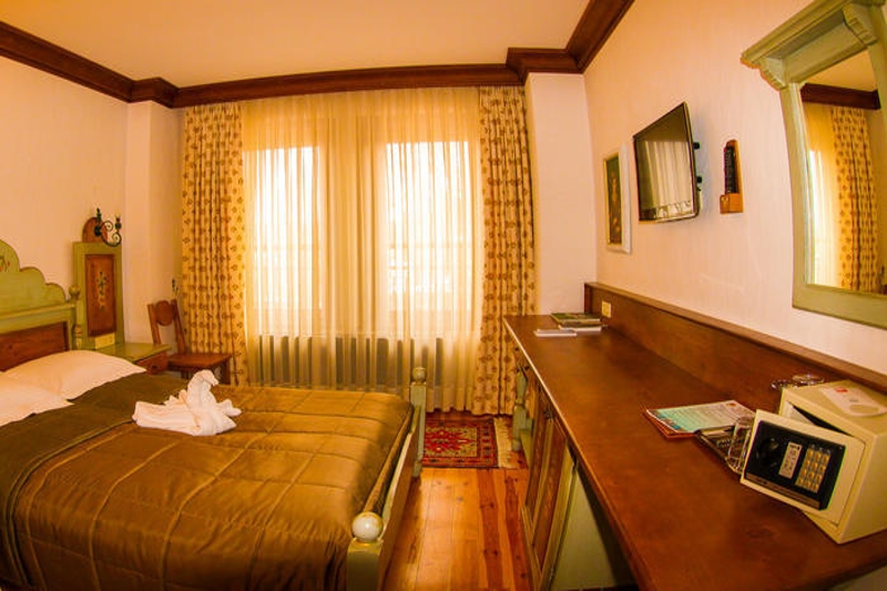 HOTEL-SPA-CASA-COMANA-COMANA-ROMANIA-AIR-TOUR-TRAVEL-4