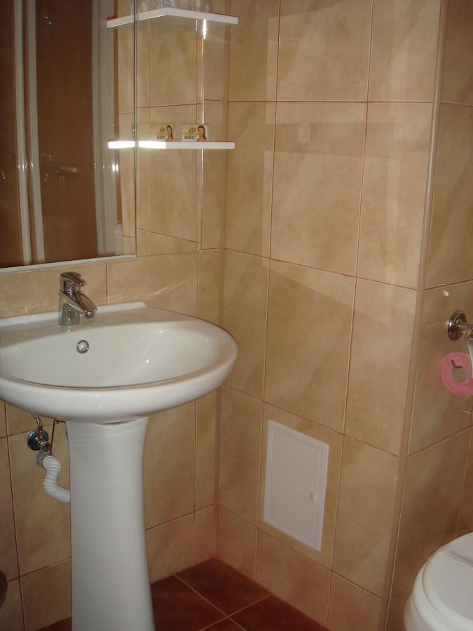 HOTEL-STEFANIA-COSTINESTI-ROMANIA-AIR-TOUR-TRAVEL-5