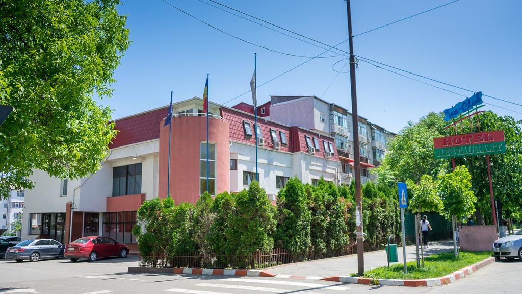 HOTEL-TEX-CLUB-BOTOSANI-ROMANIA-AIR-TOUR-TRAVEL-1