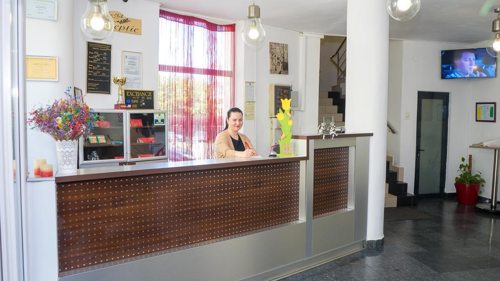 HOTEL-TEX-CLUB-BOTOSANI-ROMANIA-AIR-TOUR-TRAVEL-2