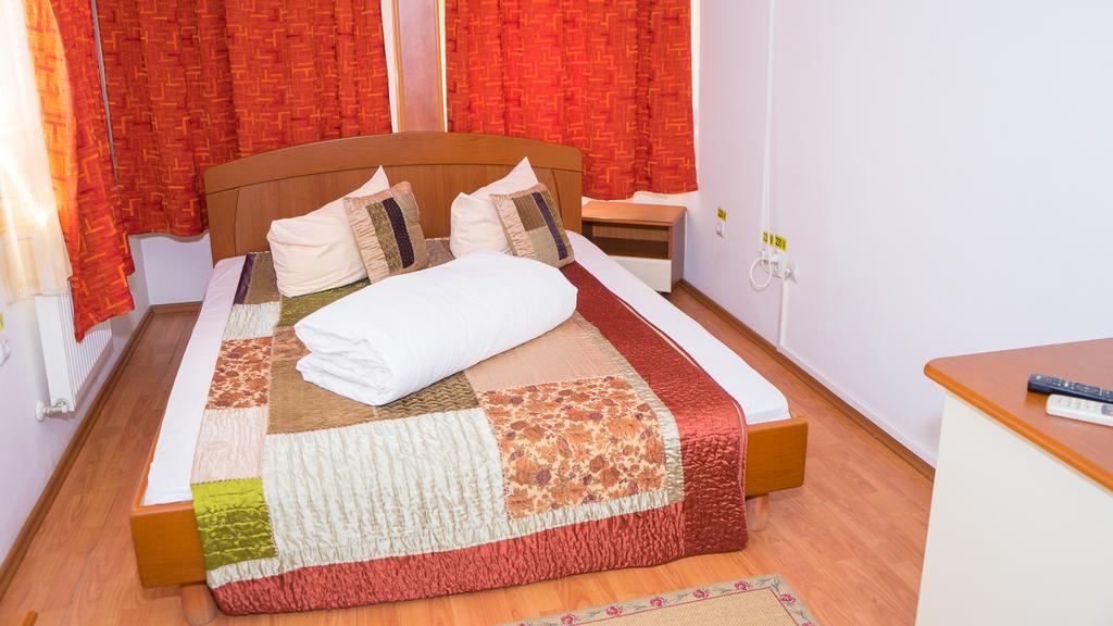 HOTEL-TEX-CLUB-BOTOSANI-ROMANIA-AIR-TOUR-TRAVEL-3