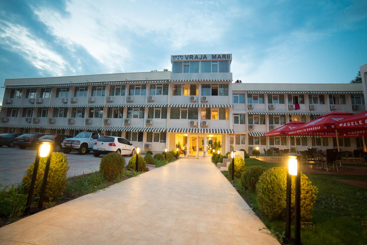 HOTEL-VRAJA-MARII-COSTINESTI-ROMANIA-AIR-TOUR-TRAVEL-1