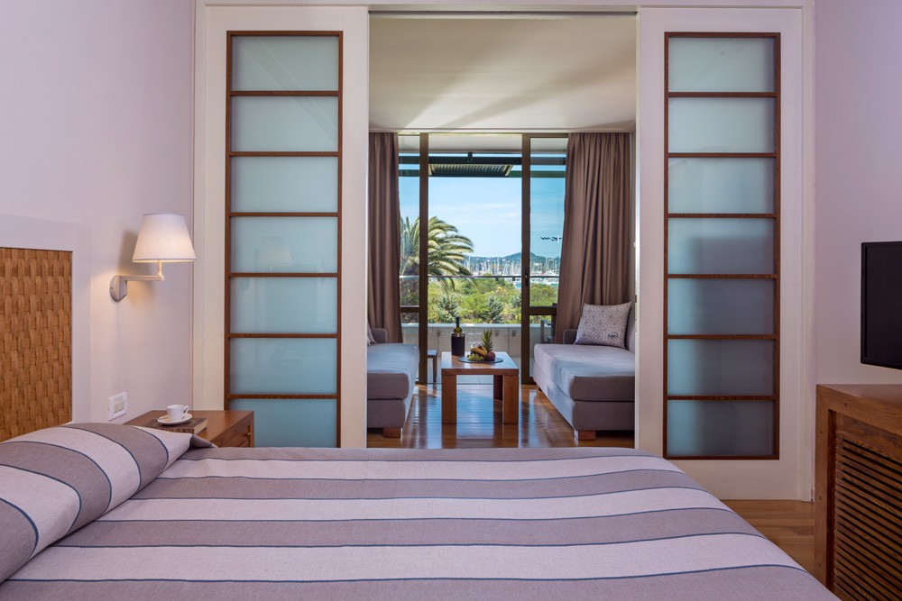 KONTOKALI-BAY-RESORT-HOTEL-CORFU-GRECIA-AIR-TOUR-TRAVEL-23