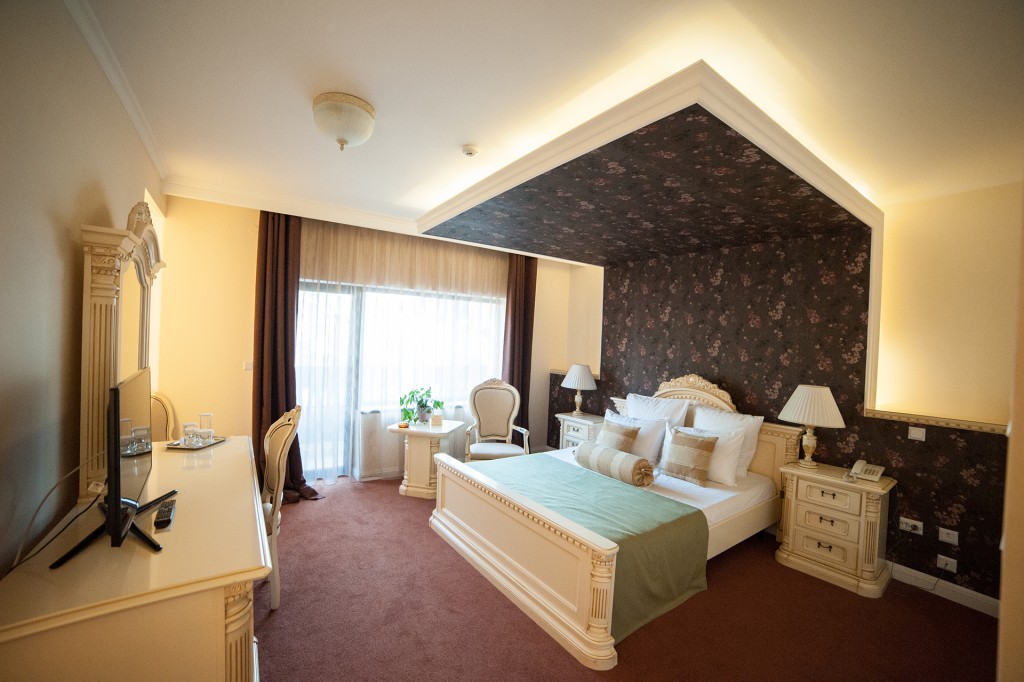 PENSIUNEA-CARUL-DIN-STELE-CRAIOVA-ROMANIA-AIR-TOUR-TRAVEL-5