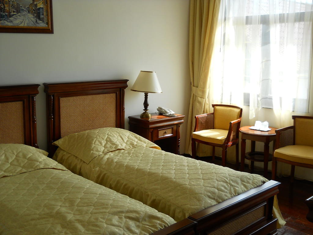 PENSIUNEA-CASA-DOMNEASCA-CURTEA-DE-ARGES-ROMANIA-AIR-TOUR-TRAVEL-2