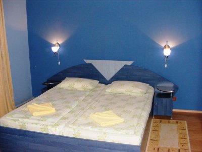 PENSIUNEA-CASA-LORABELLA-BAILE-HERCULANE-ROMANIA-AIR-TOUR-TRAVEL-3