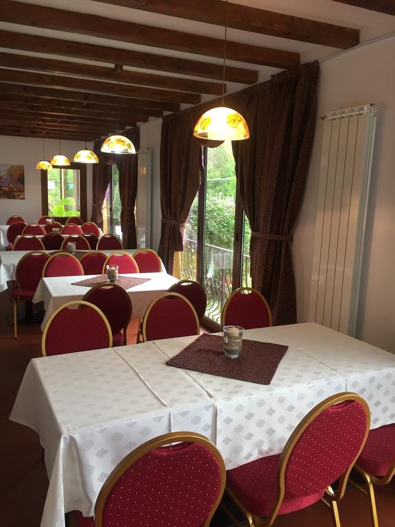 PENSIUNEA-CASA-PADURII-SLANIC-PRAHOVA-ROMANIA-AIR-TOUR-TRAVEL-7
