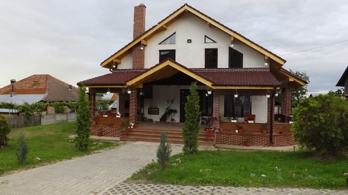PENSIUNEA-EVA-BAIA-DE-FIER-ROMANIA-AIR-TOUR-TRAVEL-1