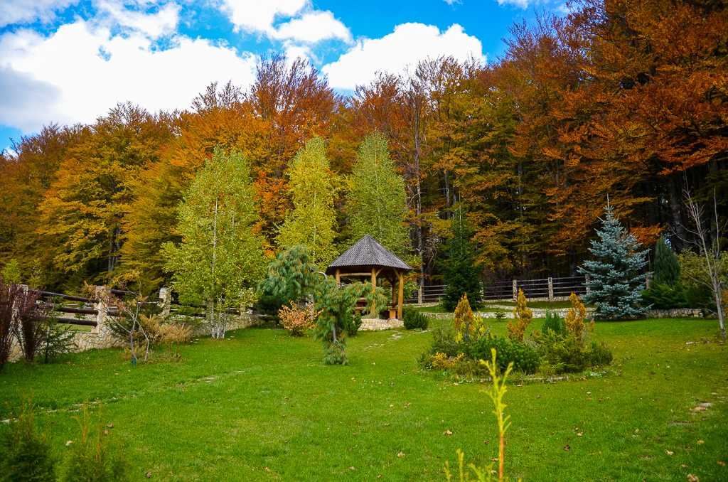 PENSIUNEA-GAINUSA-DE-MUNTE-CHEIA-ROMANIA-AIR-TOUR-TRAVEL-12