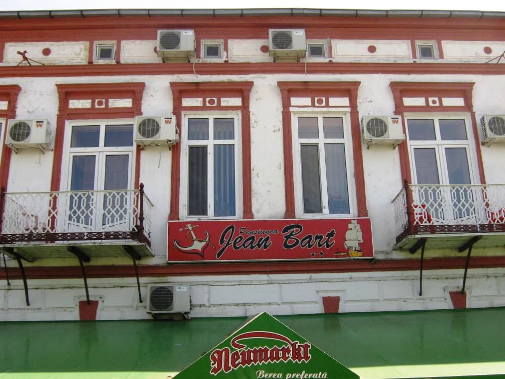 PENSIUNEA-JEAN-BART-SULINA-ROMANIA-AIR-TOUR-TRAVEL-1