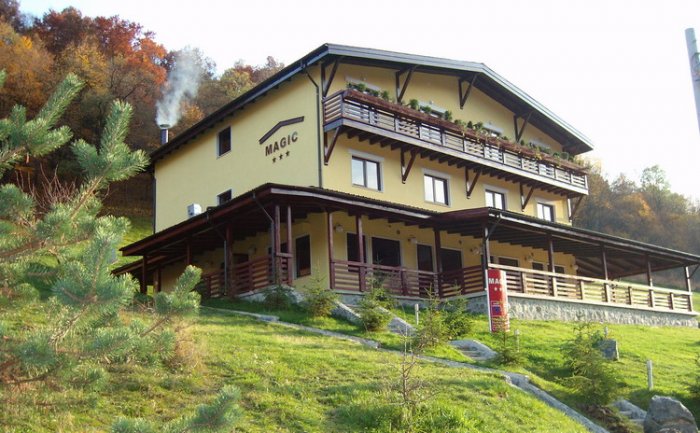 PENSIUNEA-MAGIC-CINCIS-ROMANIA-AIR-TOUR-TRAVEL-1