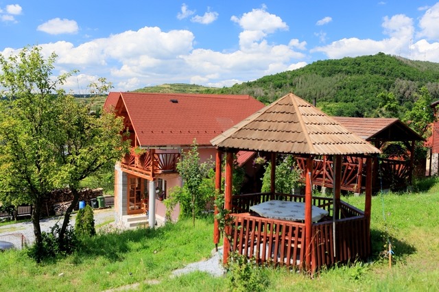 PENSIUNEA-MOLDOVAN-PRAID-ROMANIA-AIR-TOUR-TRAVEL-10