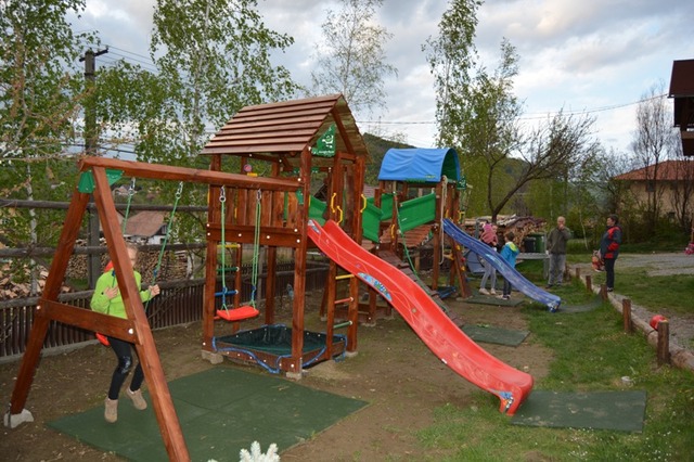 PENSIUNEA-MOLDOVAN-PRAID-ROMANIA-AIR-TOUR-TRAVEL-12